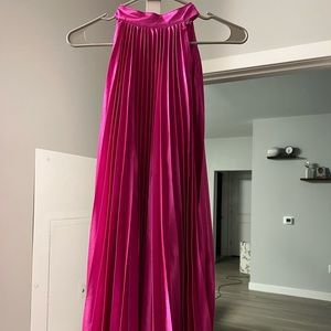 Pink Lily Dress / Size Small